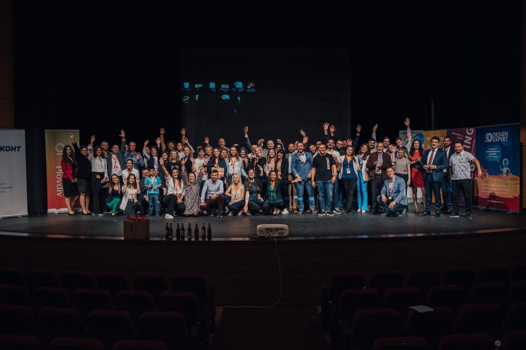 Участници и победители в DigitalStars 2022 на сцената в Пловдив